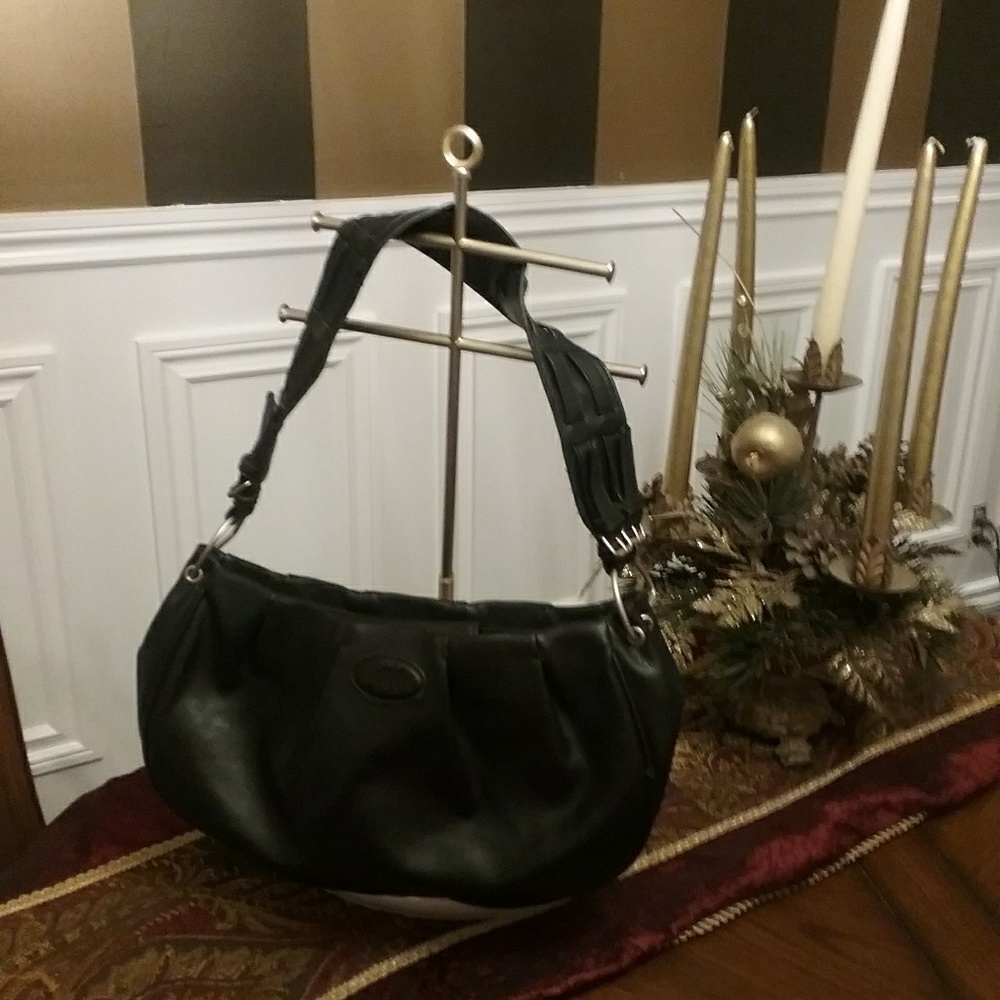 Tommy Hilfiger faux leather purse